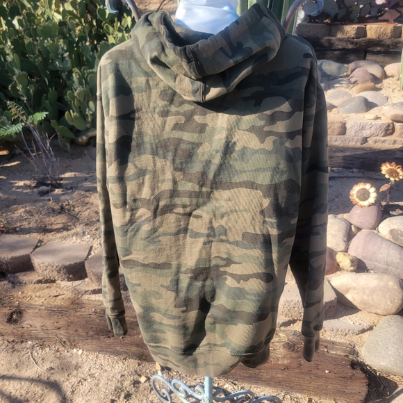 Dixie Chicks Gaslighter Concert Camo Fleece Hoodie - Picture 4 of 5